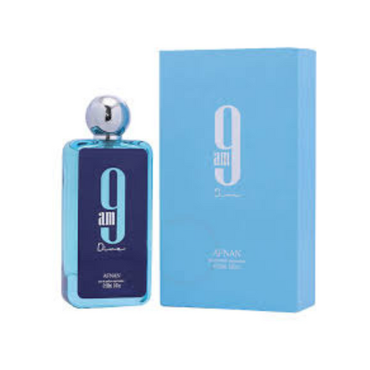 9AM Dive Afnan: Un Toque de Frescura Acuática y Elegancia